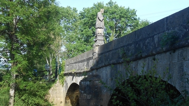 Chemilly statue Saint-Jean-Népomucène