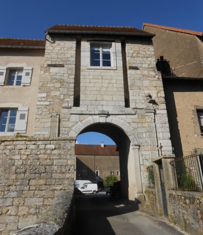 pont-levis du château Marnay