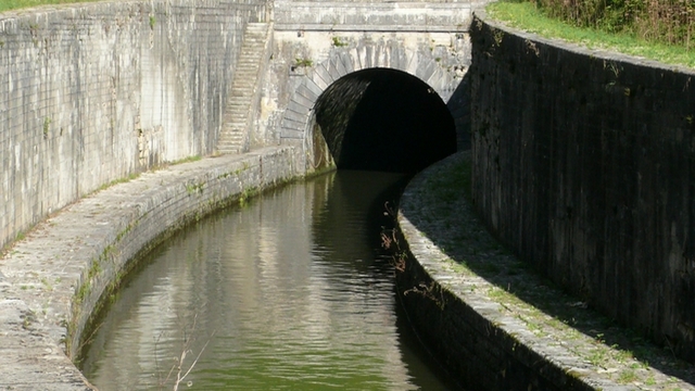 Le tunnel-canal de Saint-Albin